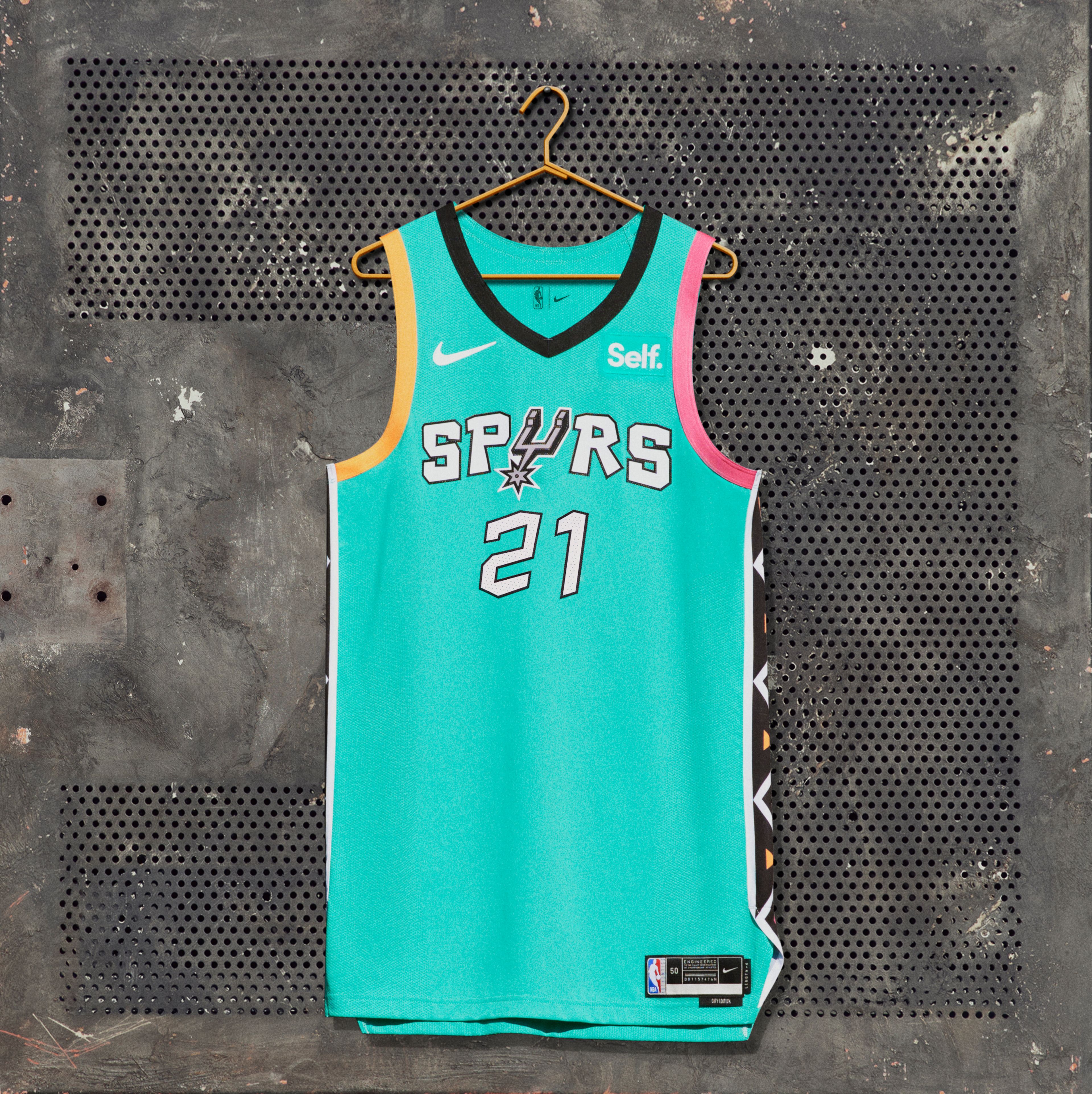 Ho22 Nbacityedition Na Offbody Sanantonio Hero 0017 05 Sp 03