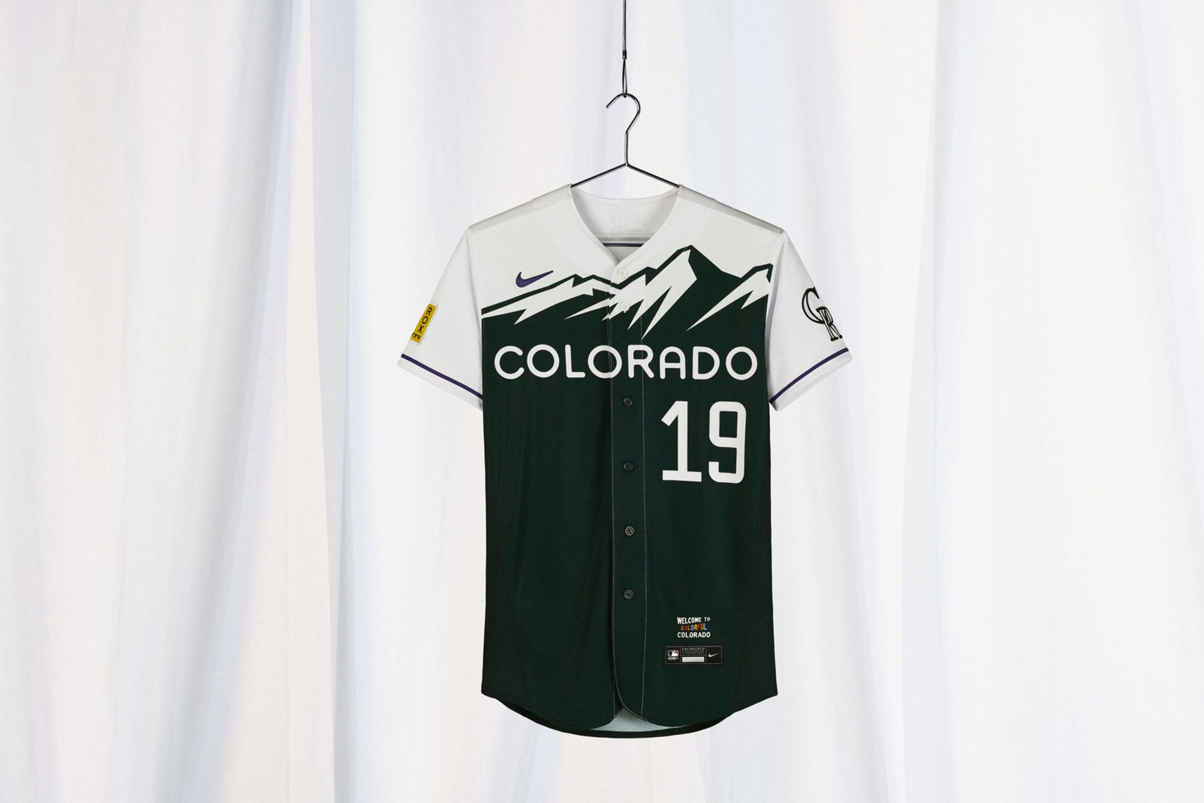 Su22 Na Bsbl Cityconnect Rockies Product Hanging 26 01a Original 110404