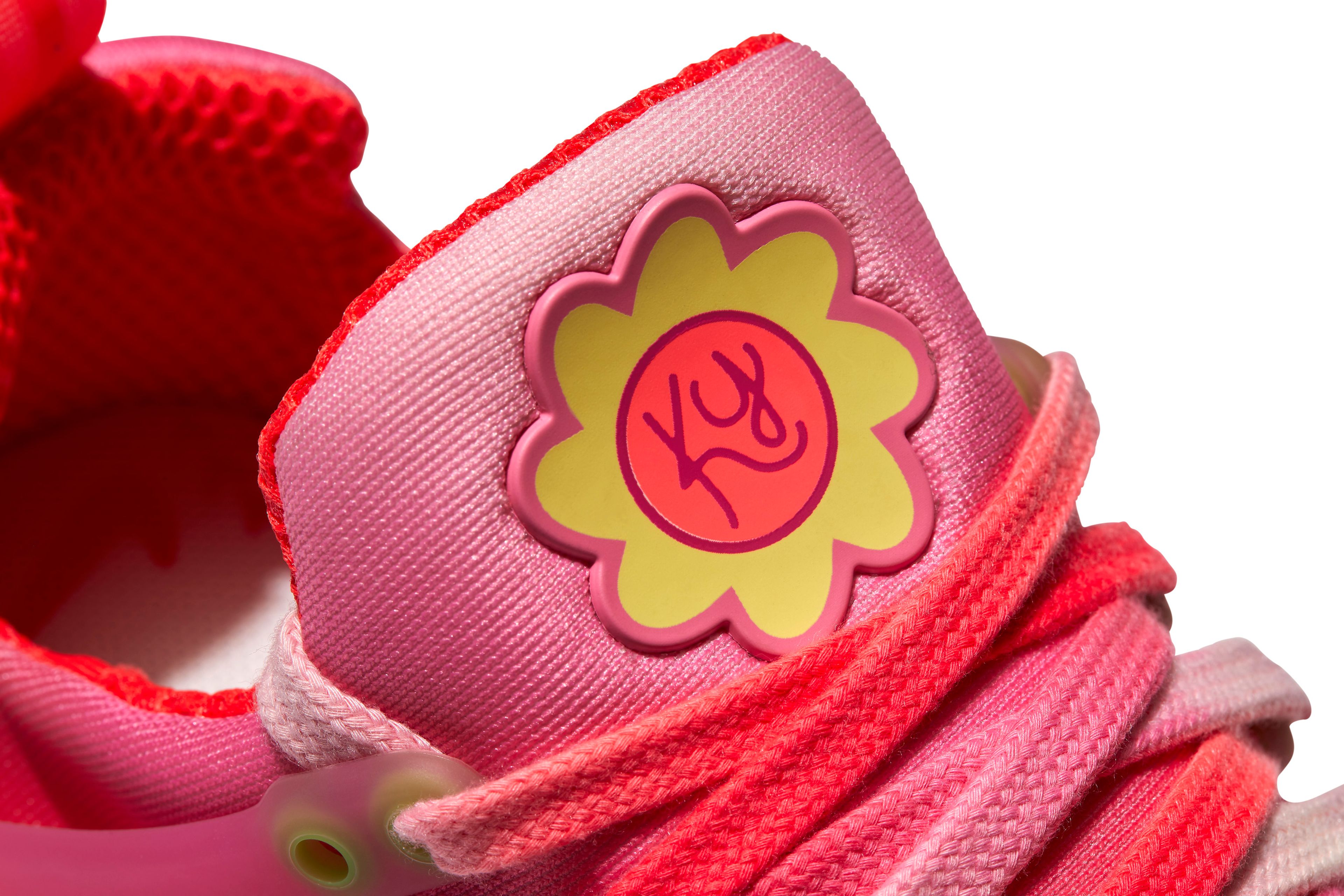 Nike Doernbecher Freestyle Xviii Kylee Shoe Detail 01