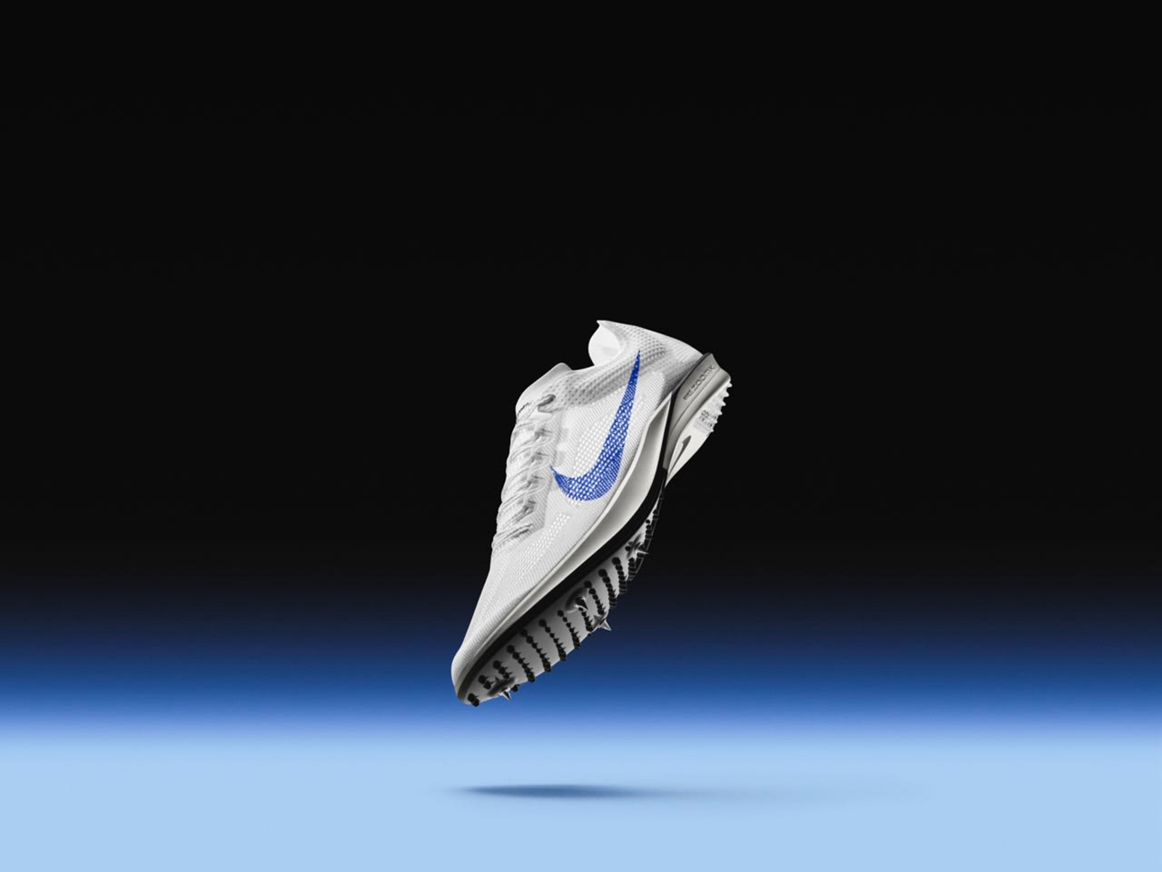 Left view of the Nike Dragonfly 2 in white
