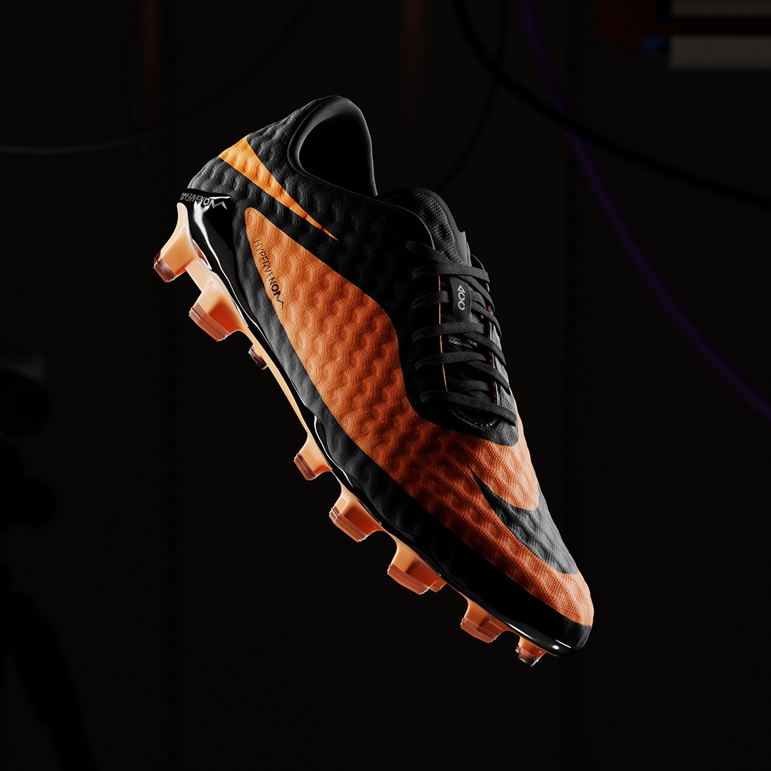 Nike、アイコニックなハイパーヴェノム RGNサッカースパイクを復刻 Nike、アイコニックなハイパーヴェノム RGNサッカースパイクを復刻